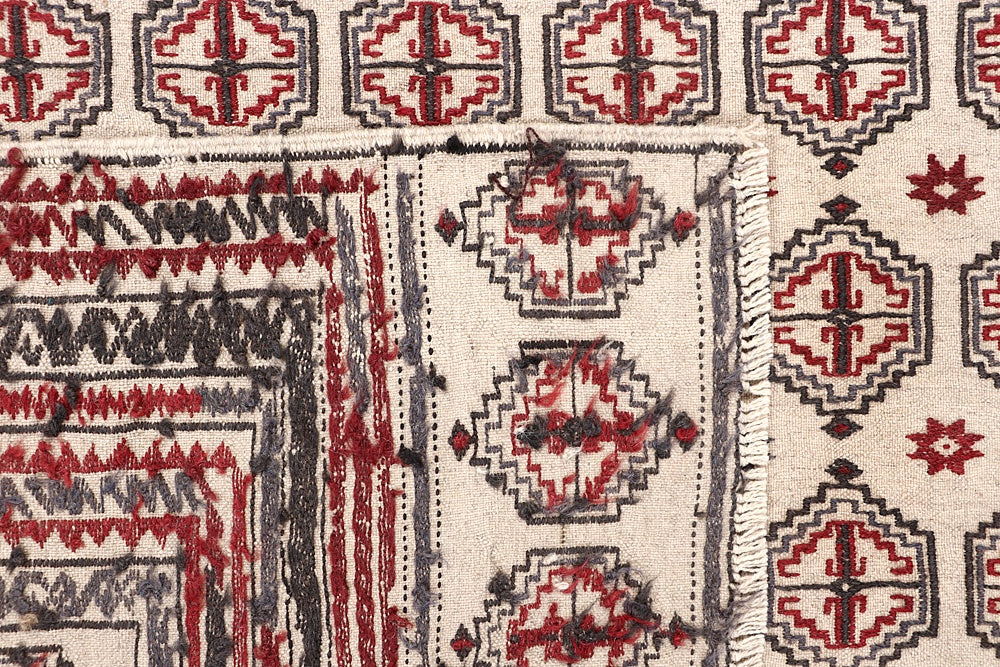 4' 6" x 6' 6  Ivory Handmade Pai Murgh Soumak Kilim Rug Rectangular