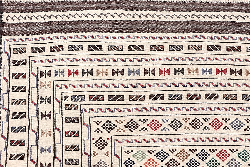 4' 6" x 6' 6  Ivory Handmade Pai Murgh Soumak Kilim Rug Rectangular