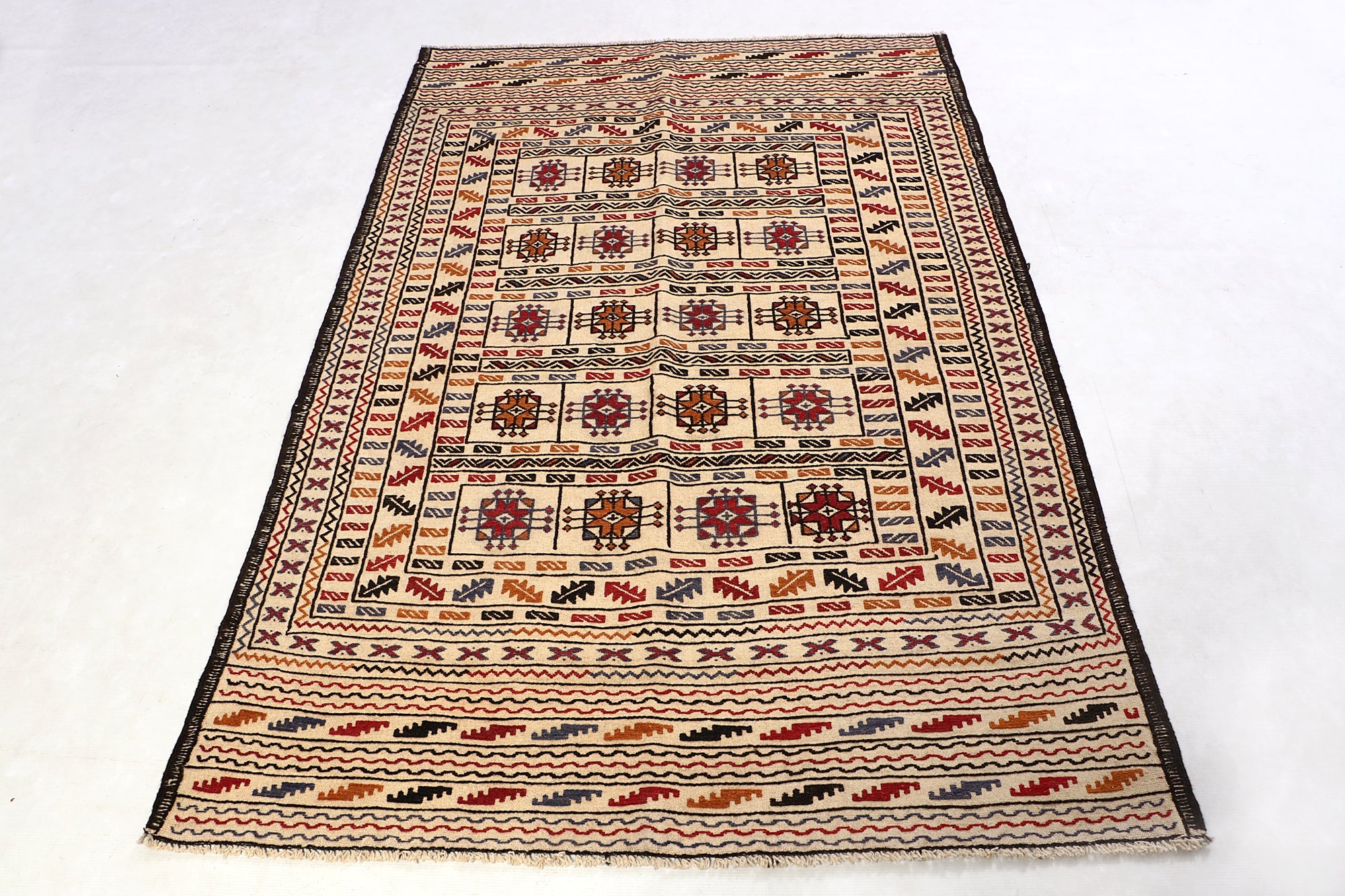 4' 6" x 6' 6  Ivory Handmade Pai Murgh Soumak Kilim Rug Rectangular