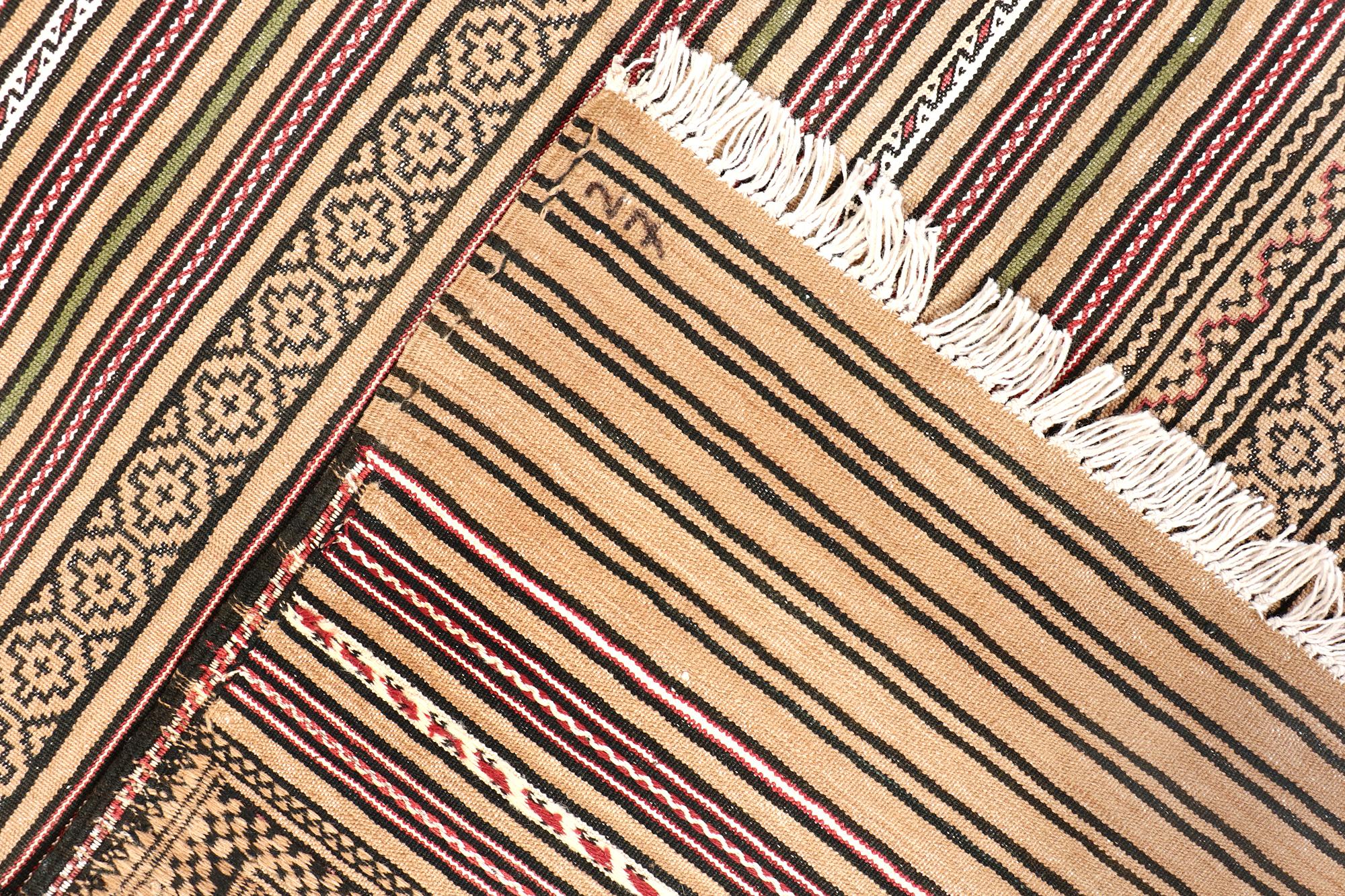 LAGHARI SOUMAK