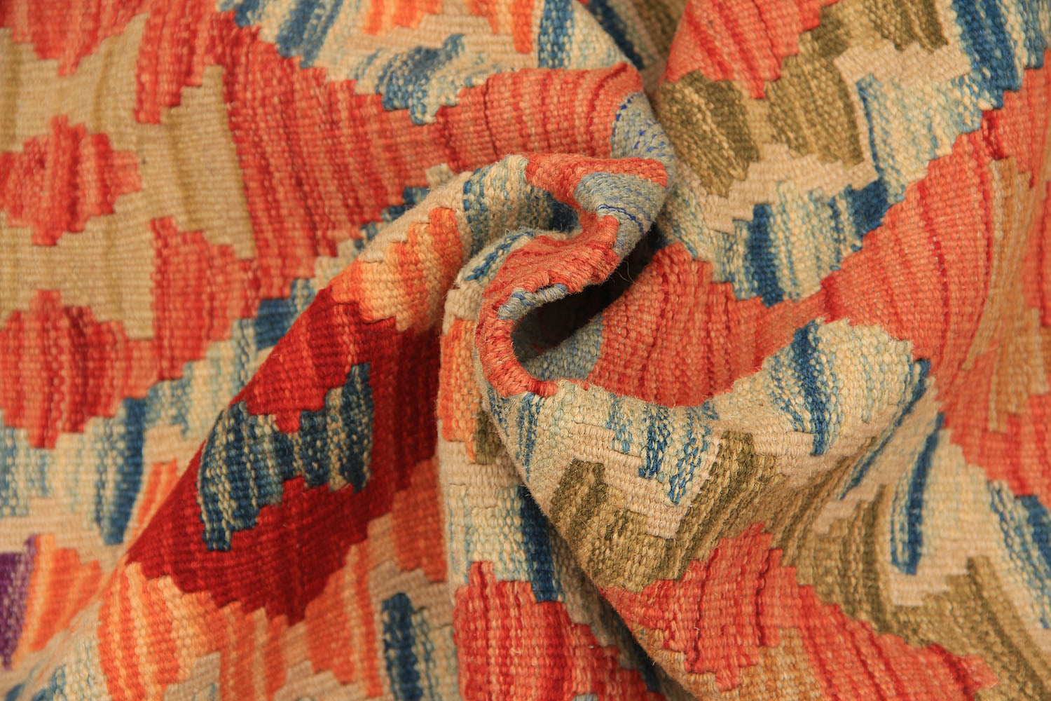 VEGGIE DYE KILIMS