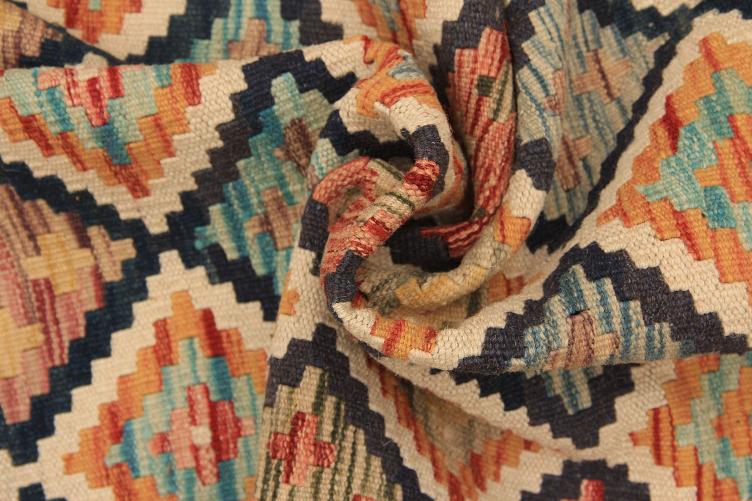 VEGGIE DYE KILIMS