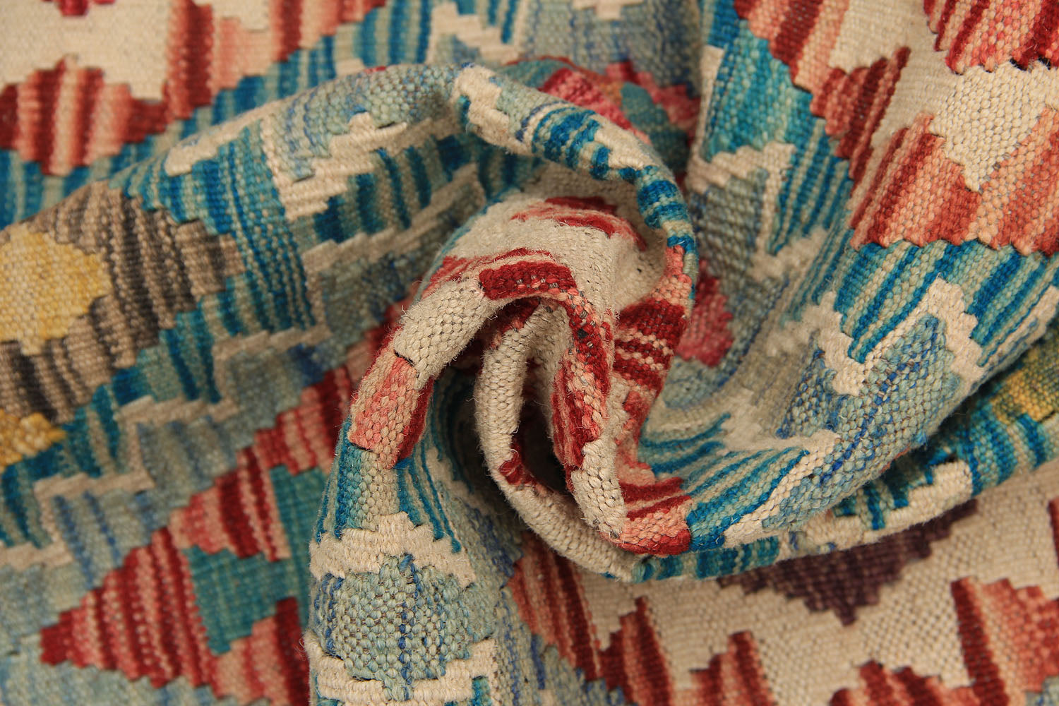VEGGIE DYE KILIMS