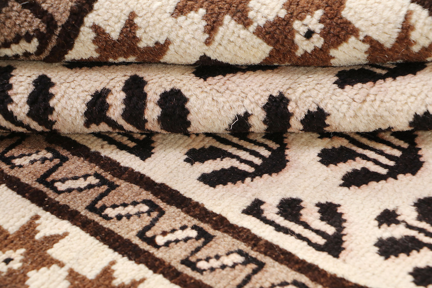 NATURAL TAIMANI CARPETS