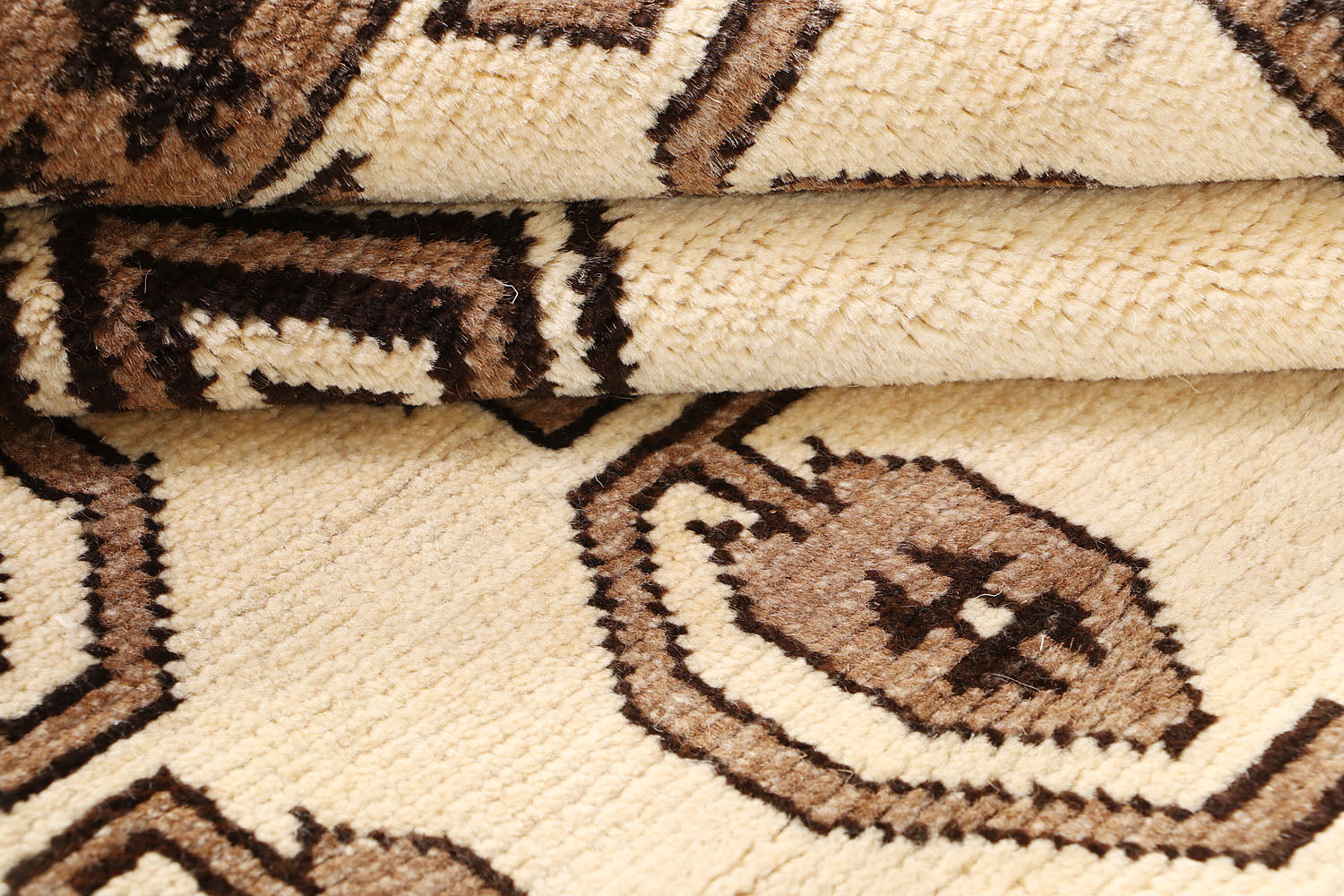 NATURAL TAIMANI CARPETS