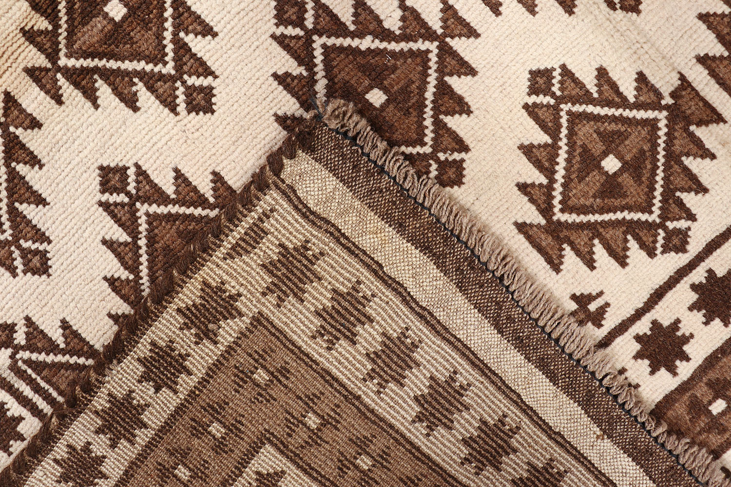 NATURAL TAIMANI CARPETS