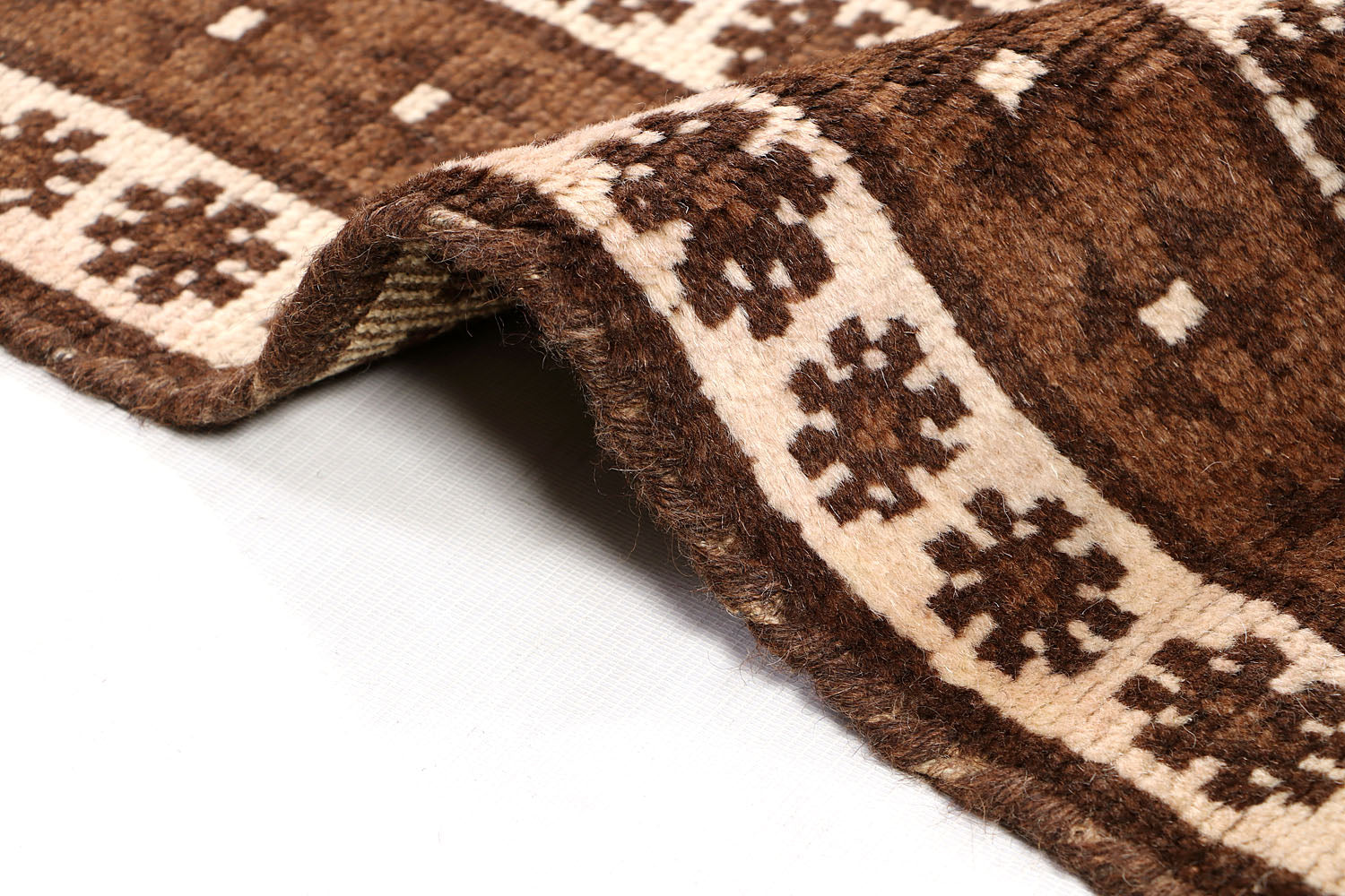 NATURAL TAIMANI CARPETS