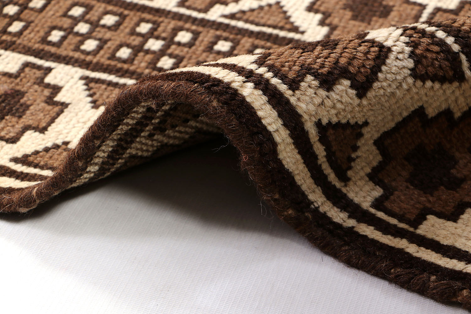 NATURAL TAIMANI CARPETS