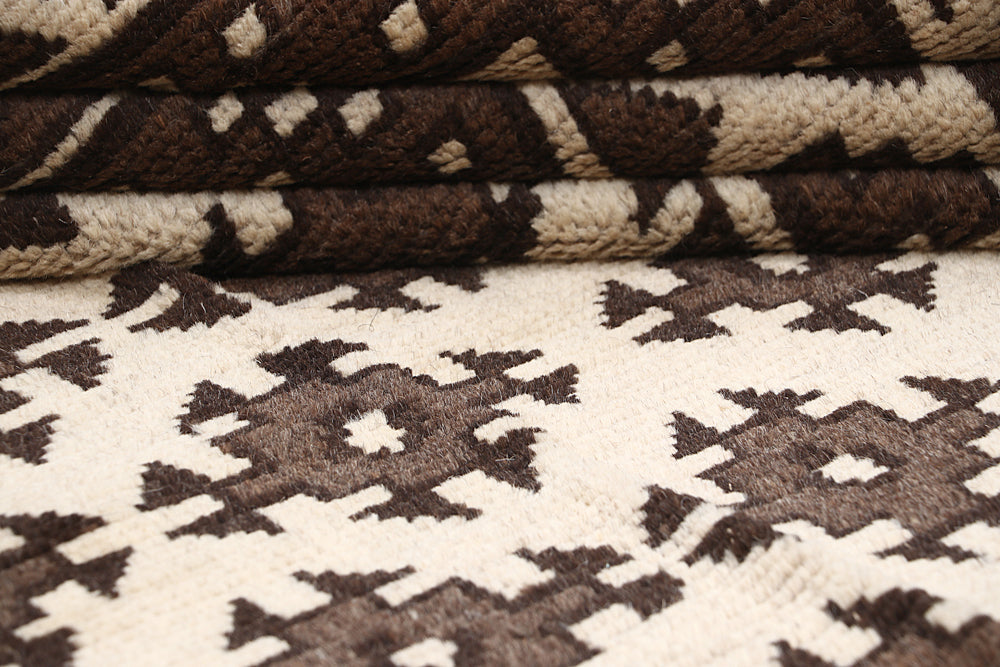 5' 6" X 8'  Ivory Handmade Natural Taimani Carpets Afghan Rectangular