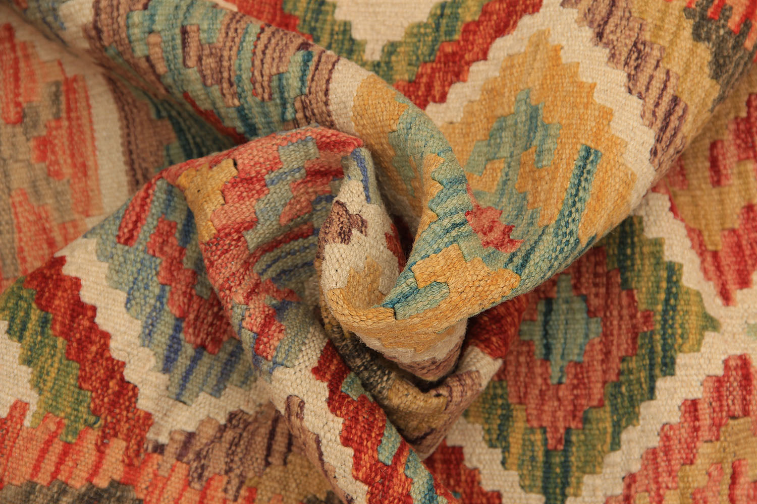 VEGGIE DYE KILIMS
