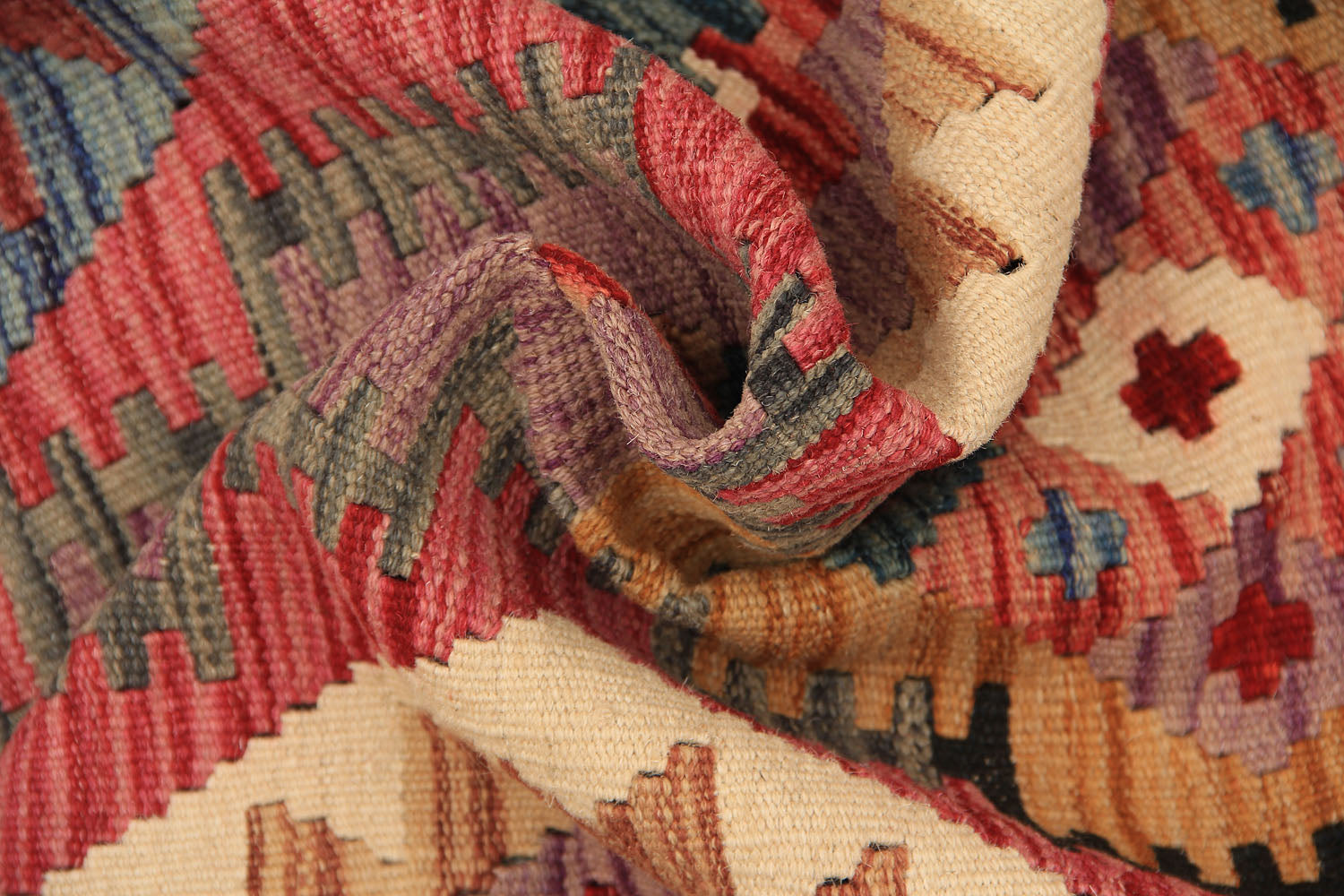 VEGGIE DYE KILIMS