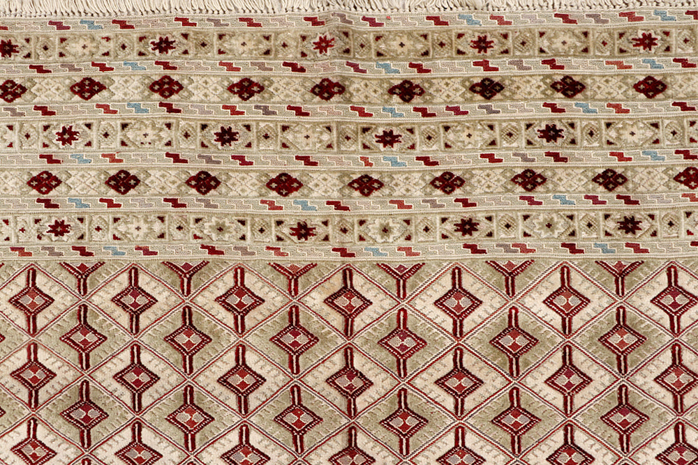 6' 6"X 10'  Ivory Handmade Nakhunak Afghan Rug Rectangular