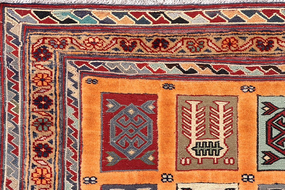 FINE BAKHTIYARI