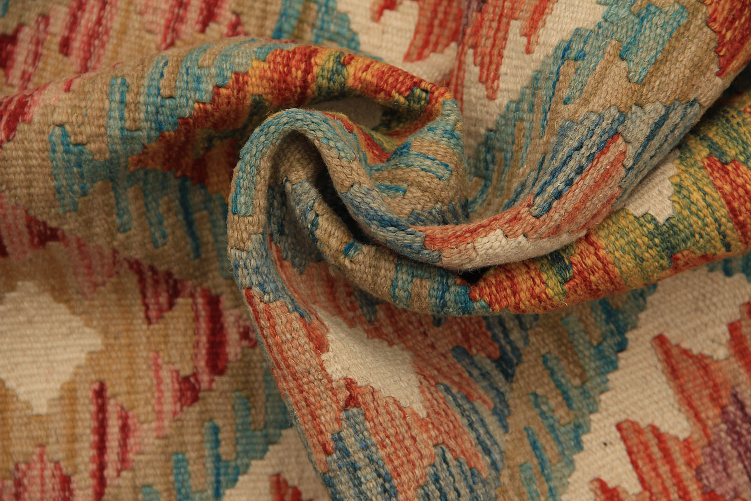 VEGGIE DYE KILIMS