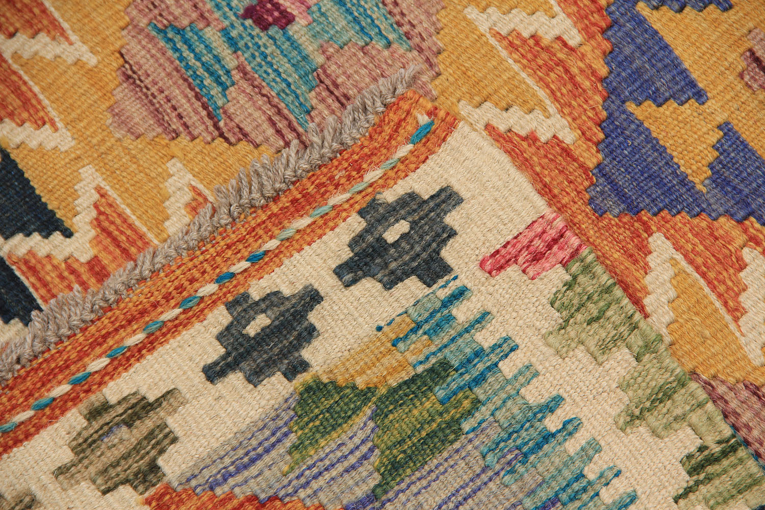 VEGGIE DYE KILIMS