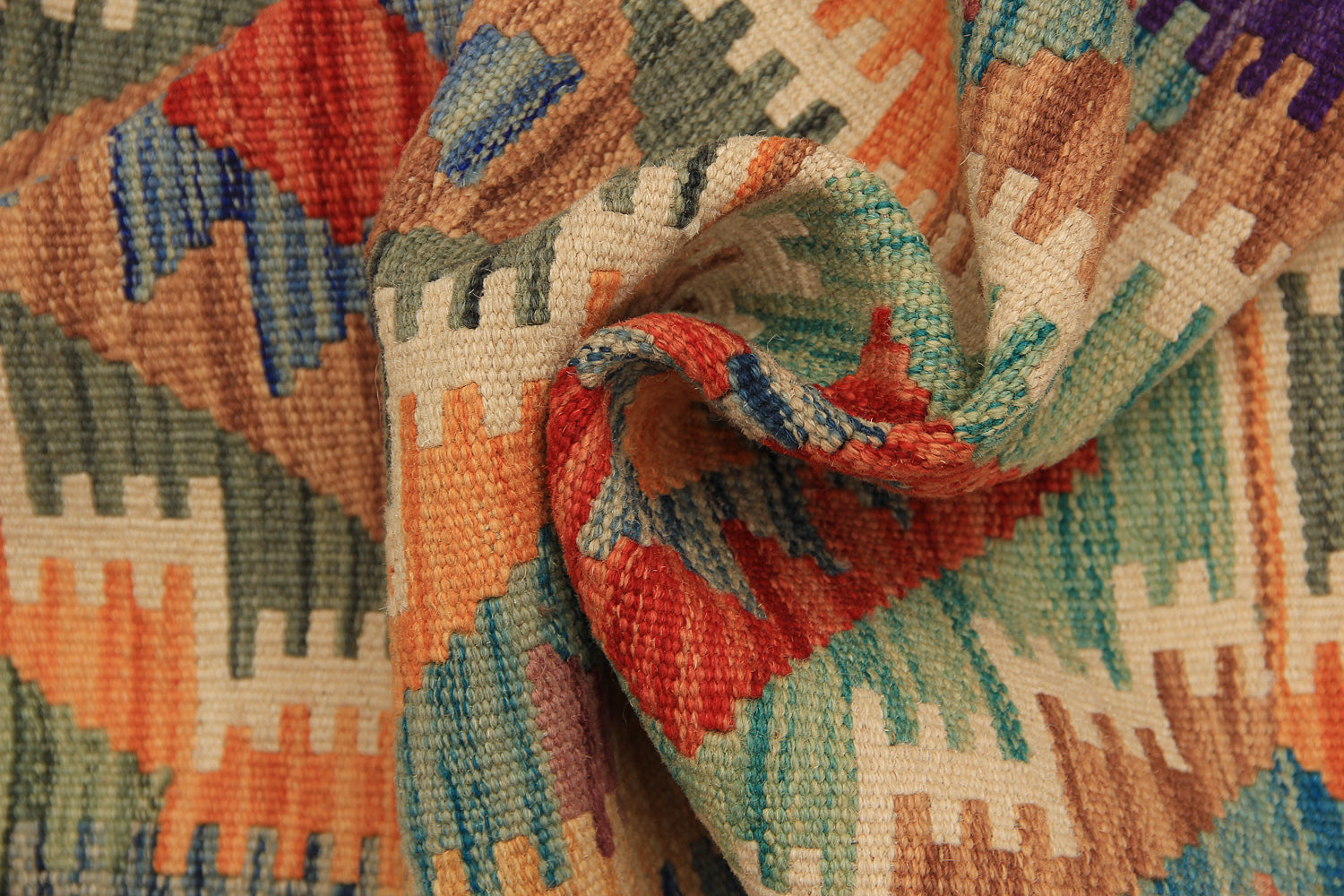 VEGGIE DYE KILIMS