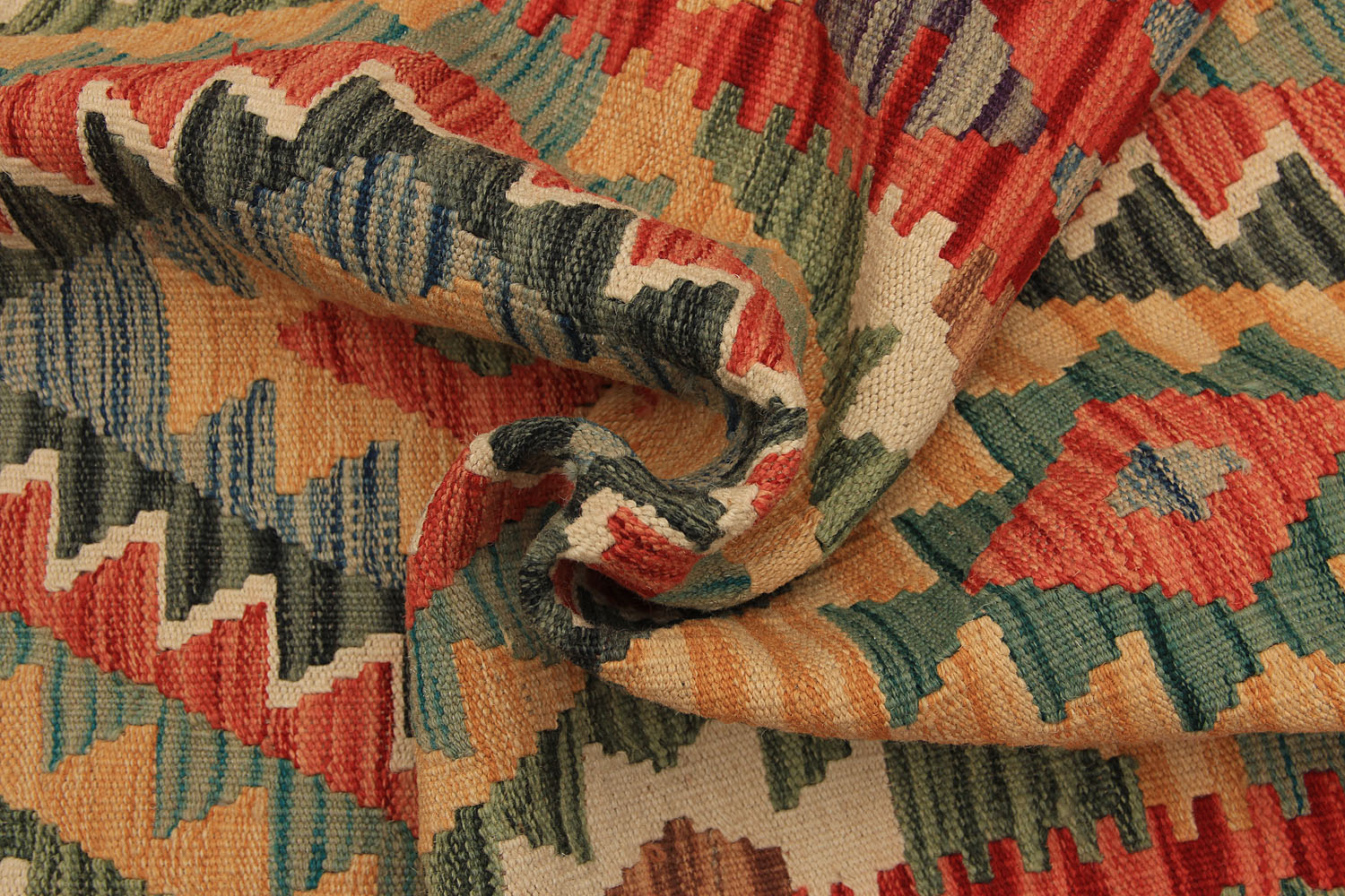 VEGGIE DYE KILIMS