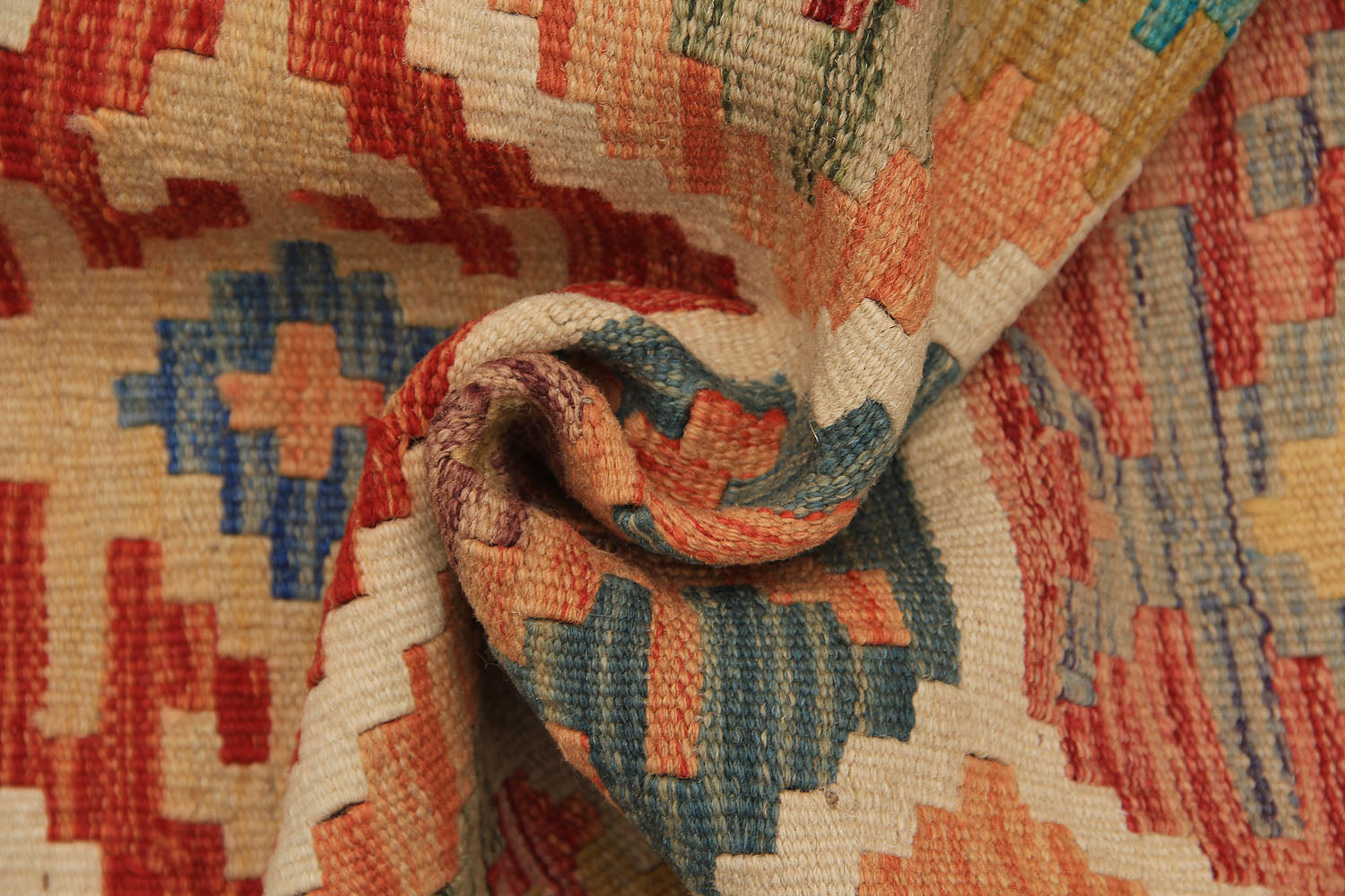 VEGGIE DYE KILIMS