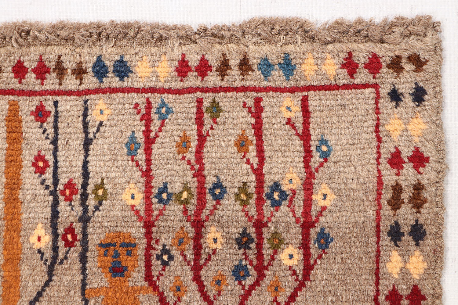 PICTORIAL RUGS