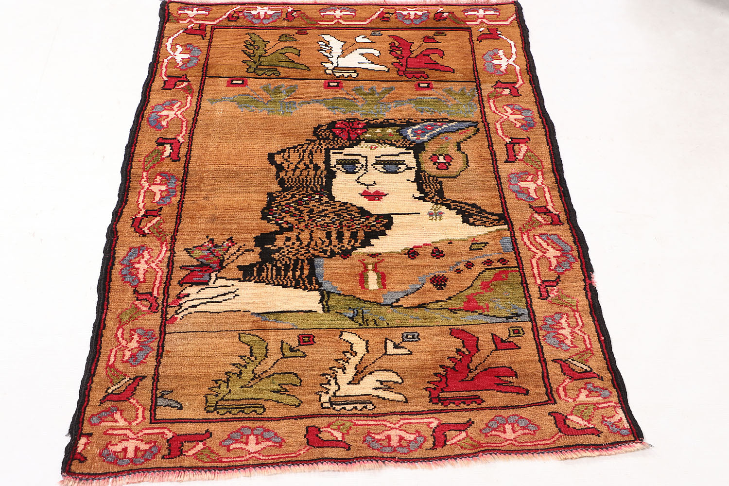 PICTORIAL RUGS