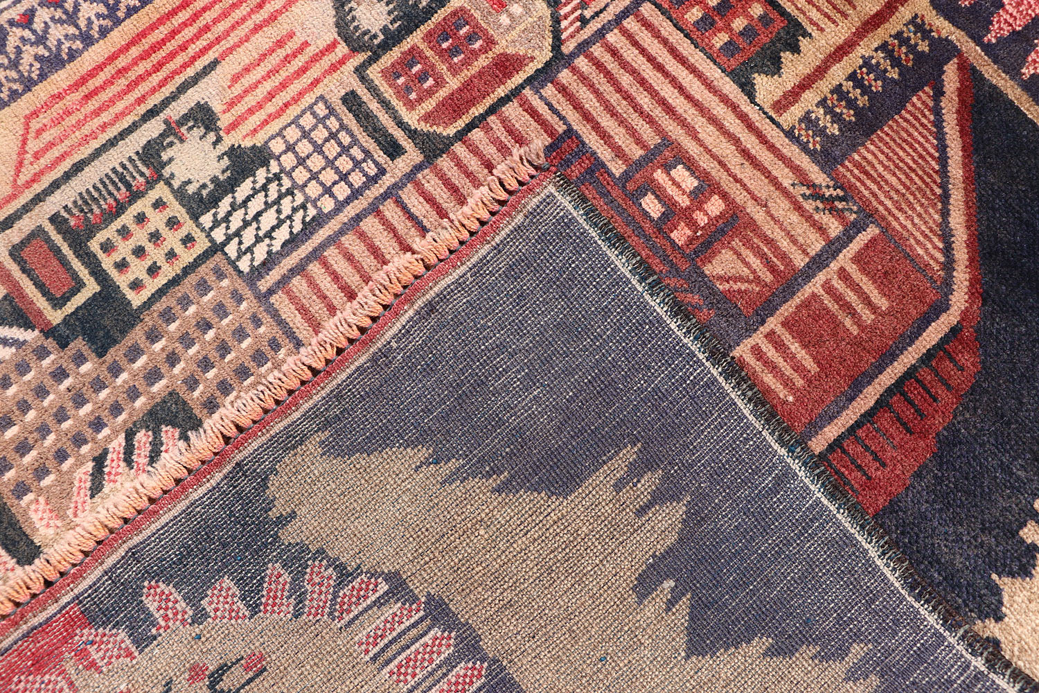 PICTORIAL RUGS