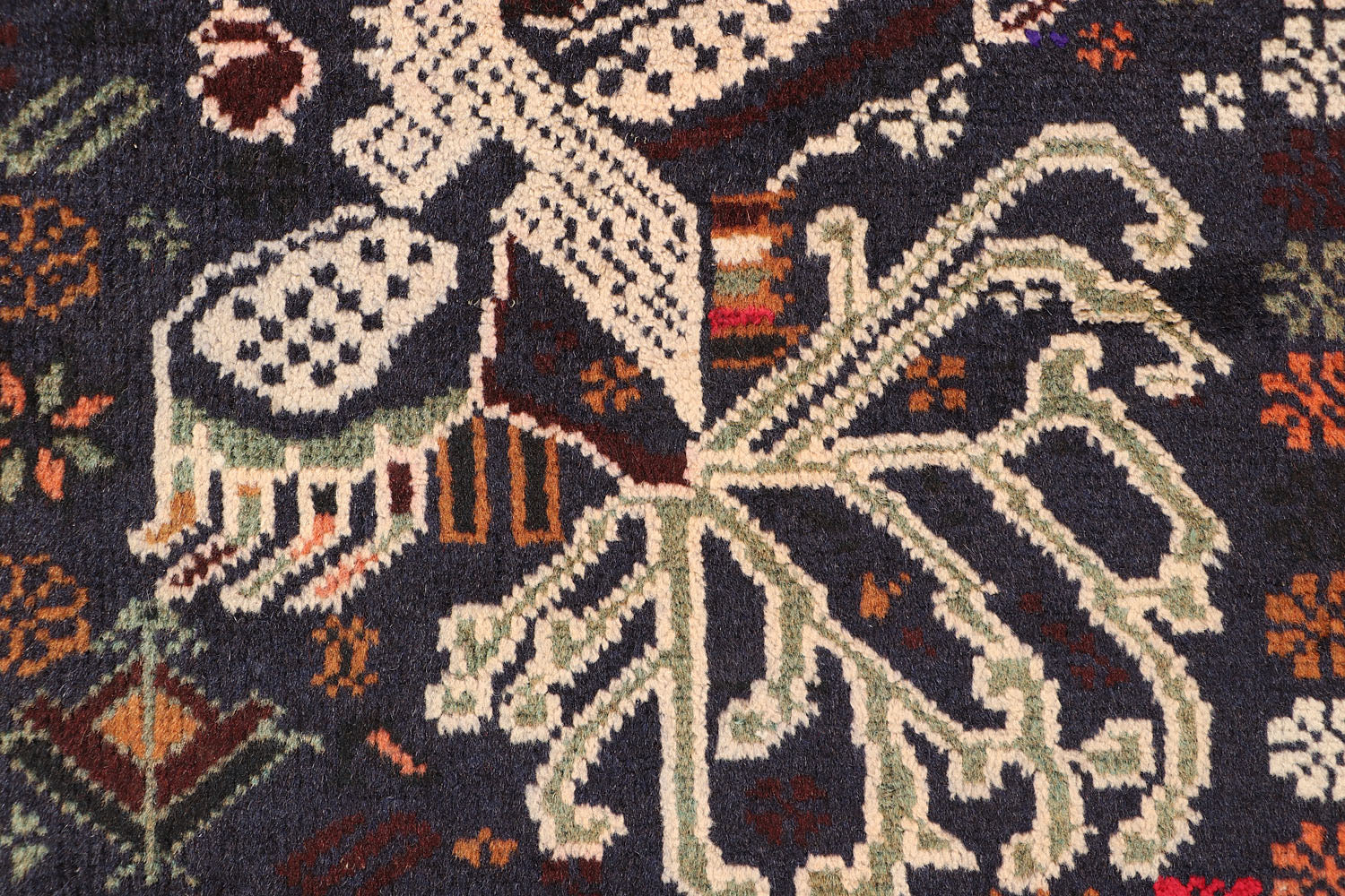PICTORIAL RUGS