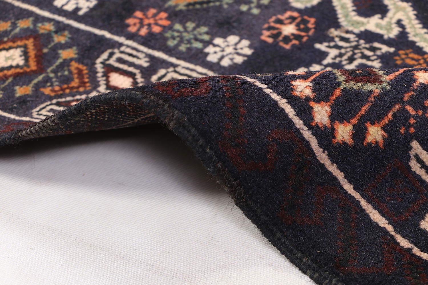 PICTORIAL RUGS