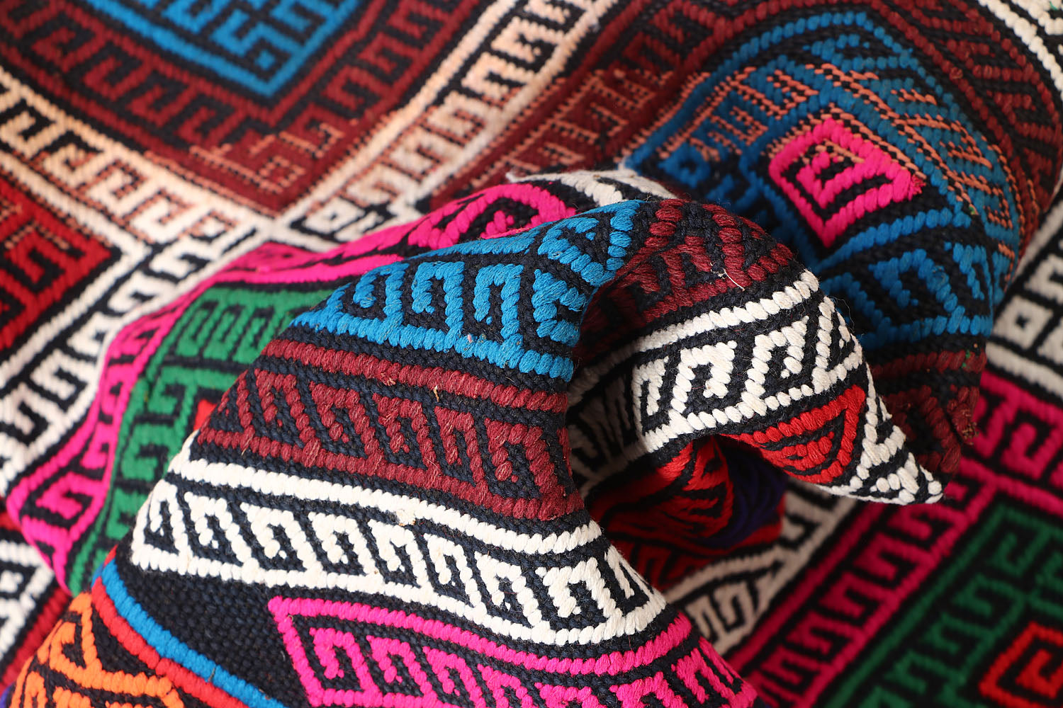 2' 6" X 9'  Multy Handmade Suzani Kilim Rug Runner