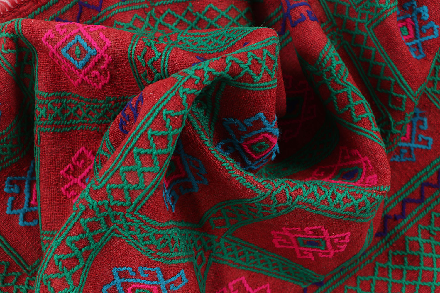 SUZANI KILIMS