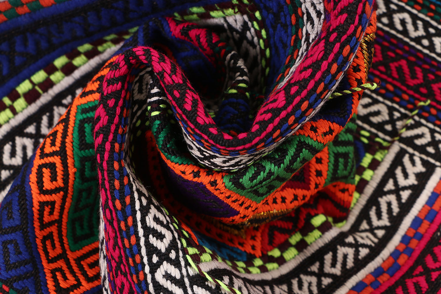 SUZANI KILIMS
