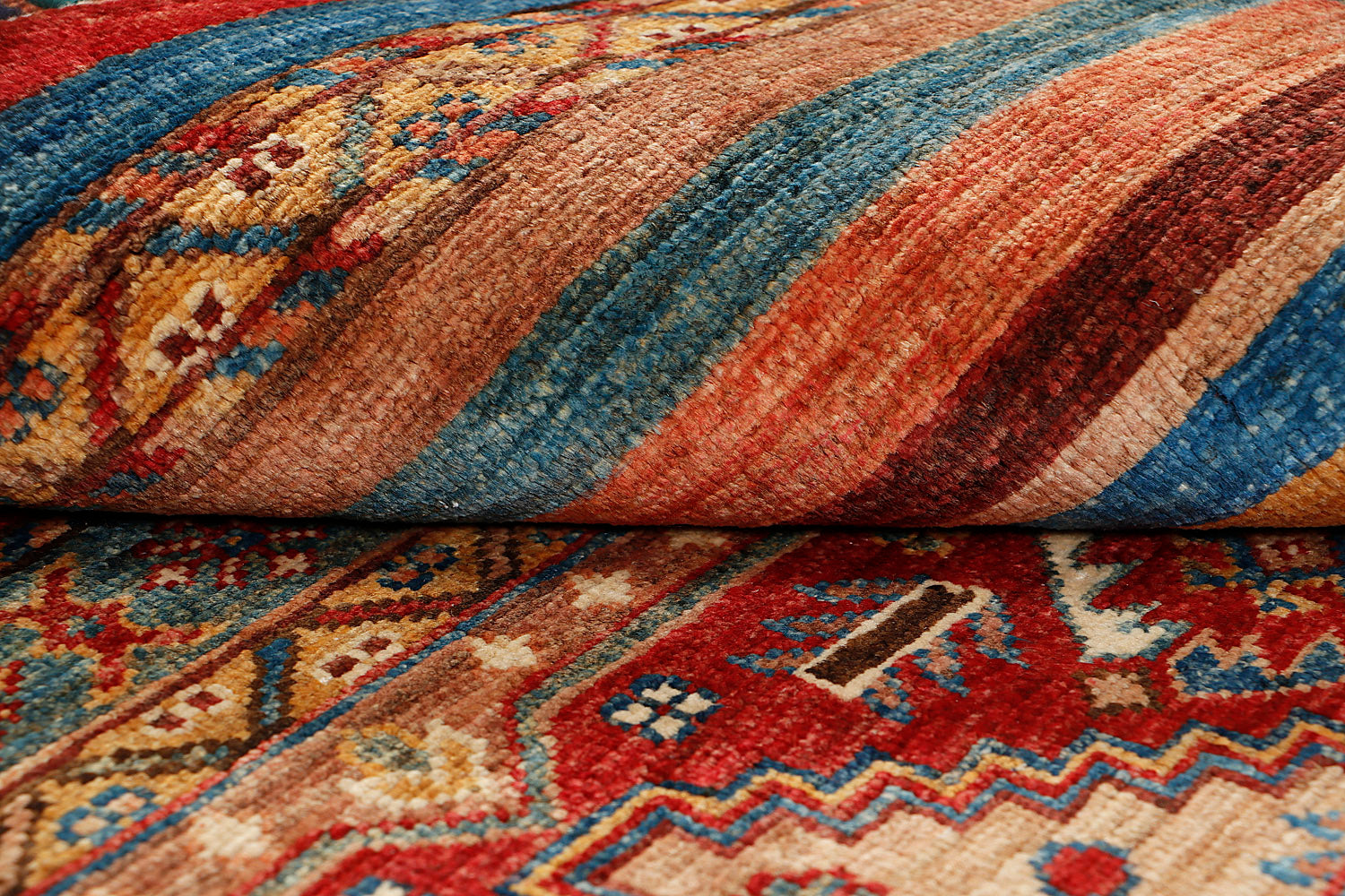 Khurjeen Persian Hand Knotted Wool Rug Multicolor 3' x 4'