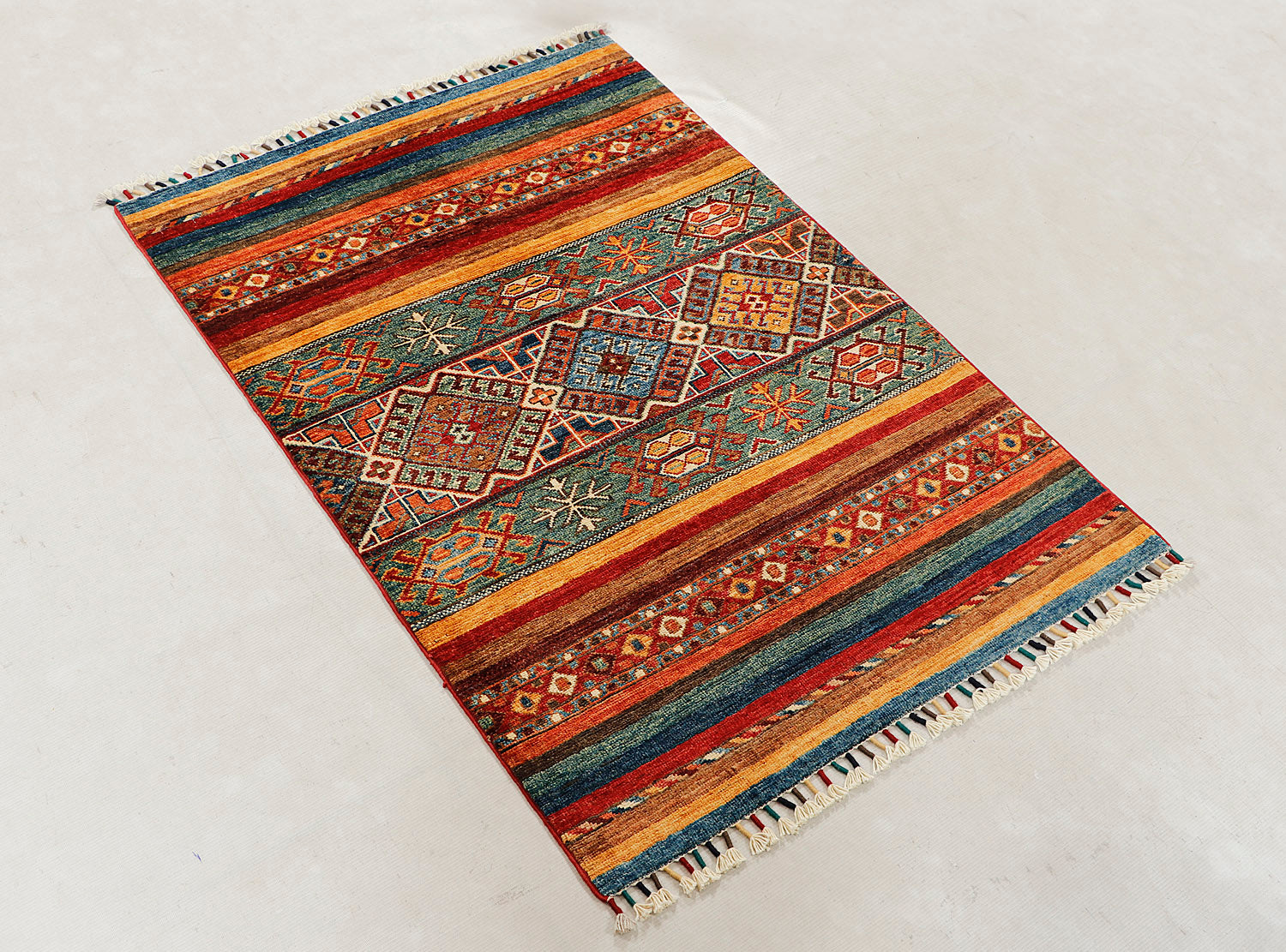 Khurjeen Persian Hand Knotted Wool Rug Multicolor 3' x 4'
