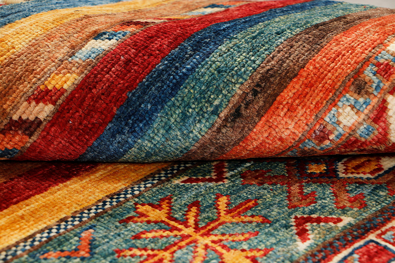 Khurjeen Persian Hand Knotted Wool Rug Multicolor 3' x 4'