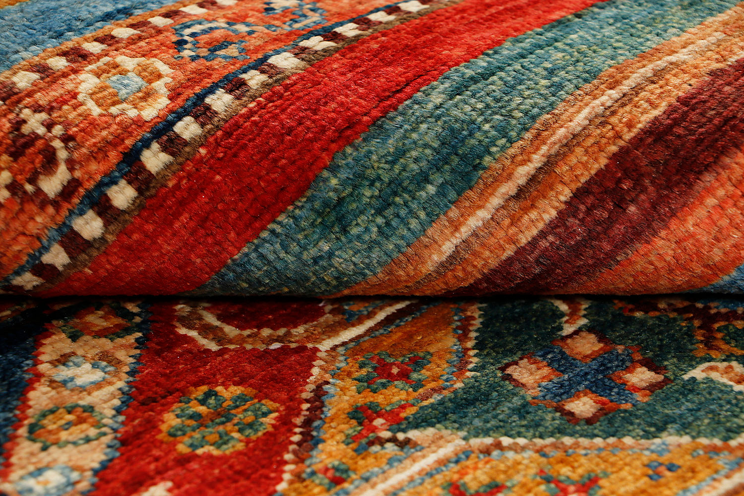 Khurjeen Persian Hand Knotted Wool Rug Multicolor 3' x 4'
