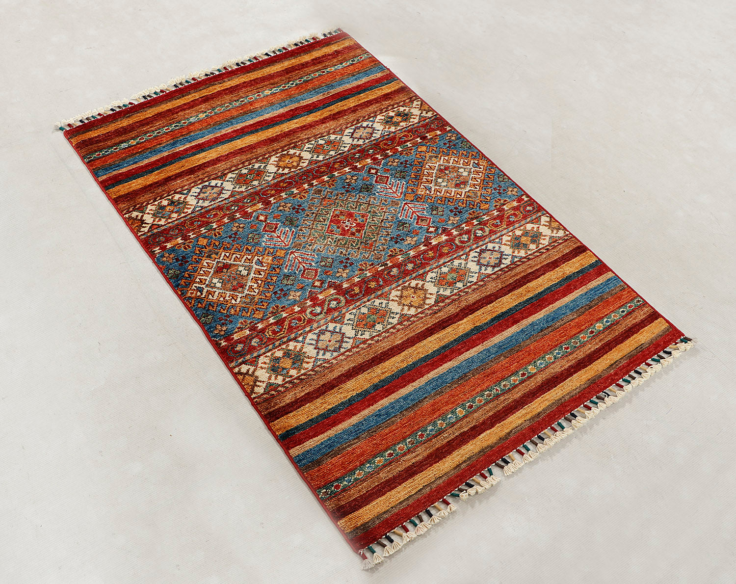 Khurjeen Persian Hand Knotted Wool Rug Multicolor 3' x 4'